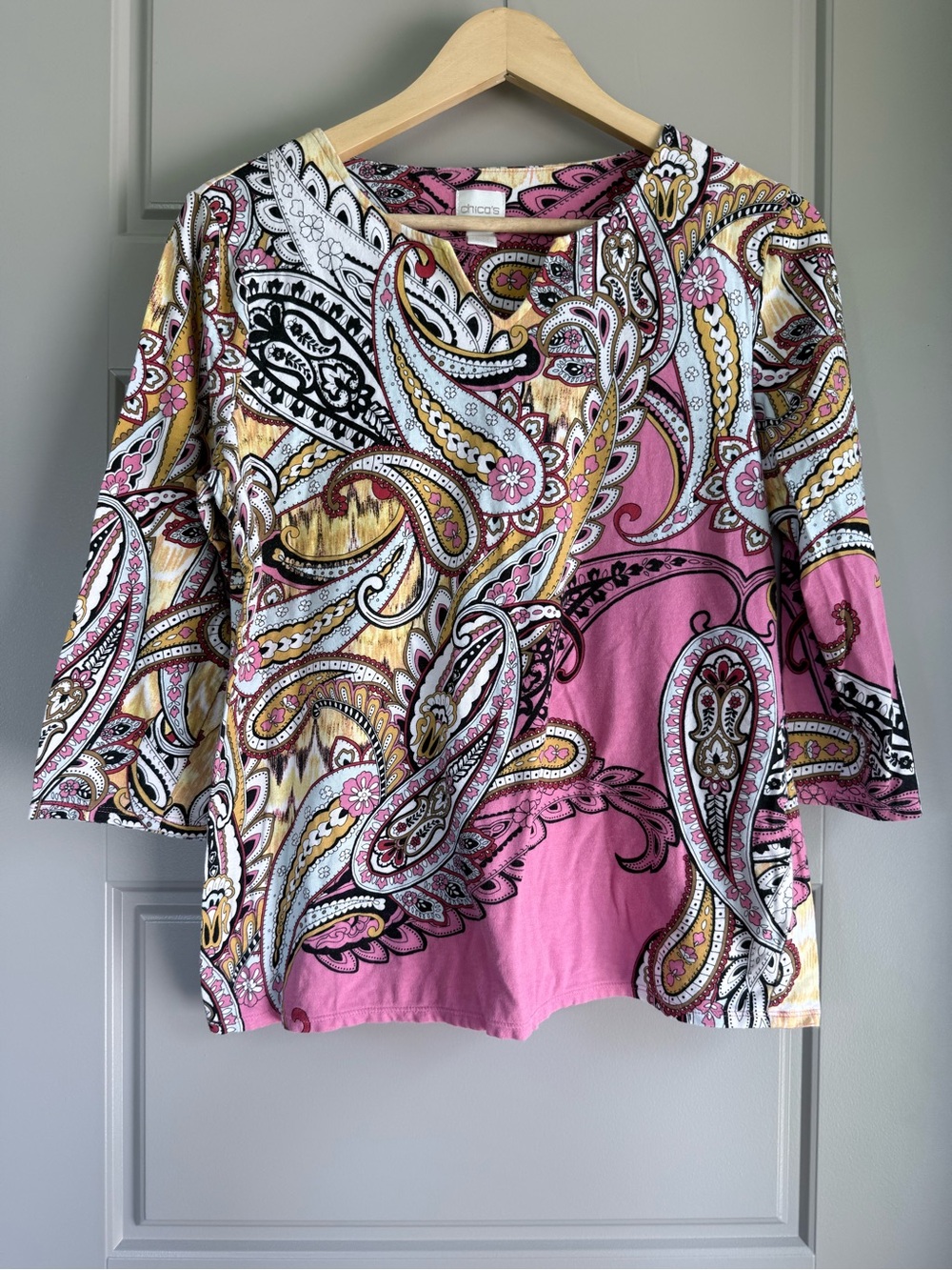Chico's pink yellow white paisley 3/4 sleeve stretch cotton top